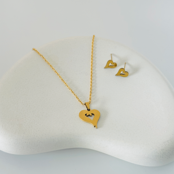Herz Schmuckset – 18K Vergoldete Edelstahl Halskette und Ohrringe